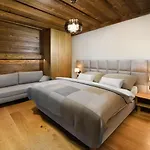 Mountain Rock - Luxury Retreat At Kvacianska Dolina