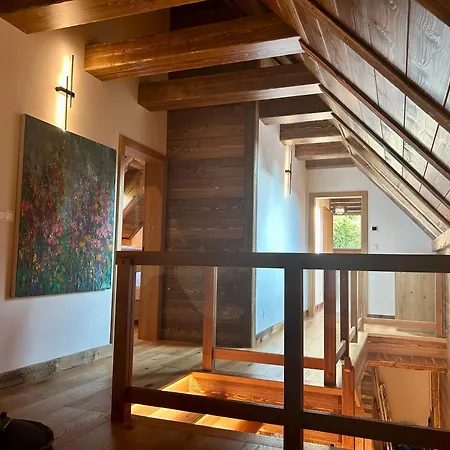 Mountain Rock - Charm & Comfort With Unique Views Chalet