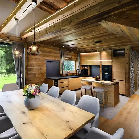 בקתה Mountain Rock - Luxury Retreat At Kvacianska Dolina זוברץ