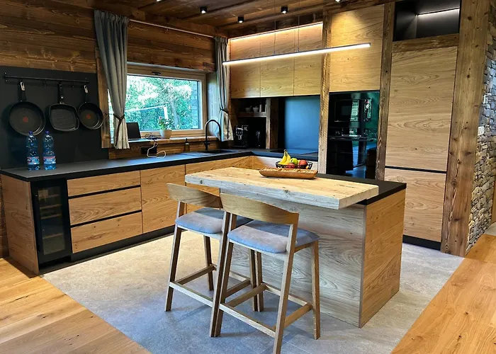 Mountain Rock - Luxury Retreat At Kvacianska Dolina זוברץ