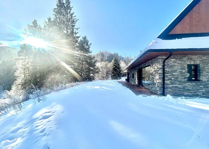 Mountain Rock - Luxury Retreat At Kvacianska Dolina בקתה זוברץ